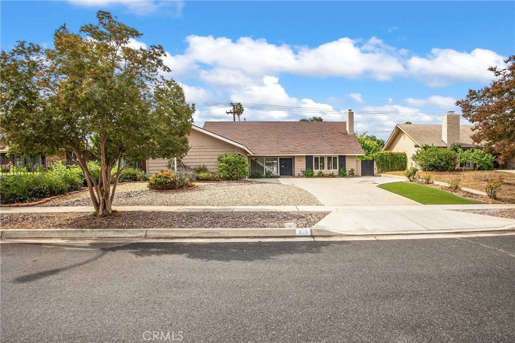Redlands, CA 92373,826 La Paloma