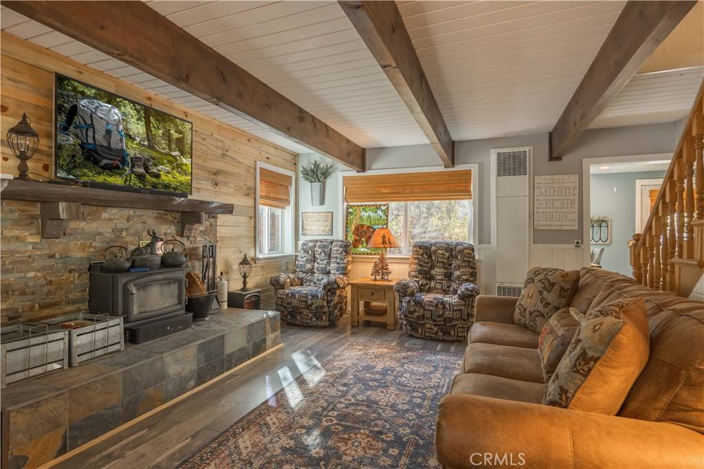 Big Bear City, CA 92314,1063 H LN