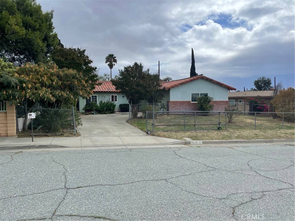Banning, CA 92220,1106 N Durward