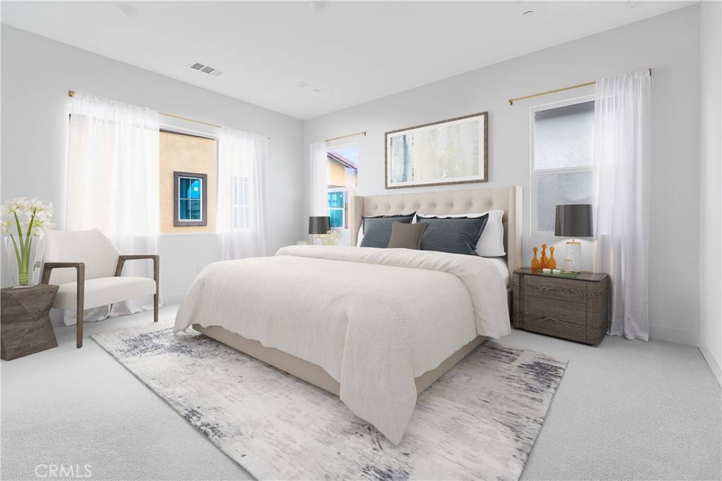 Irvine, CA 92618,205 Lily LOOP