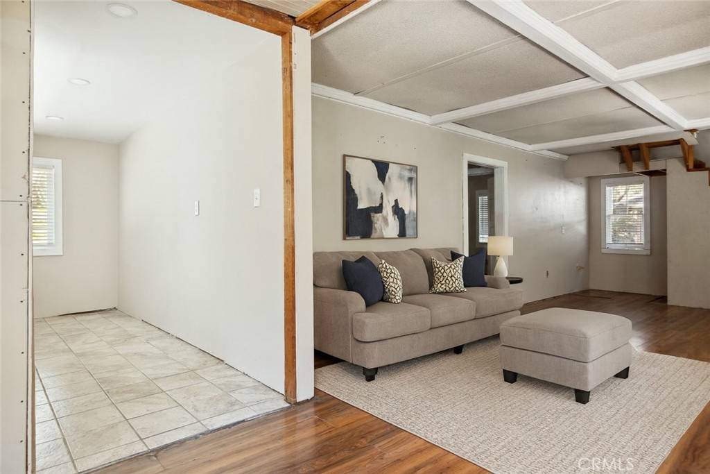 Lake Arrowhead, CA 92352,725 Golden