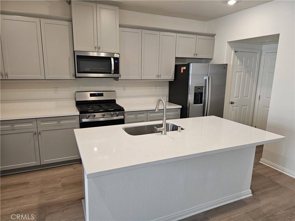 Ontario, CA 91761,3937 E Carmel Privado