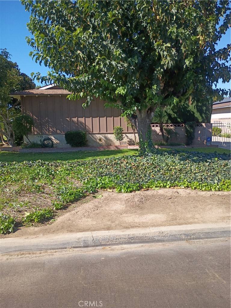 Colton, CA 92324,951 W C ST W