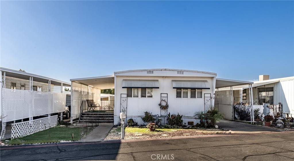 Yucaipa, CA 92399,34480 County Line Road #24