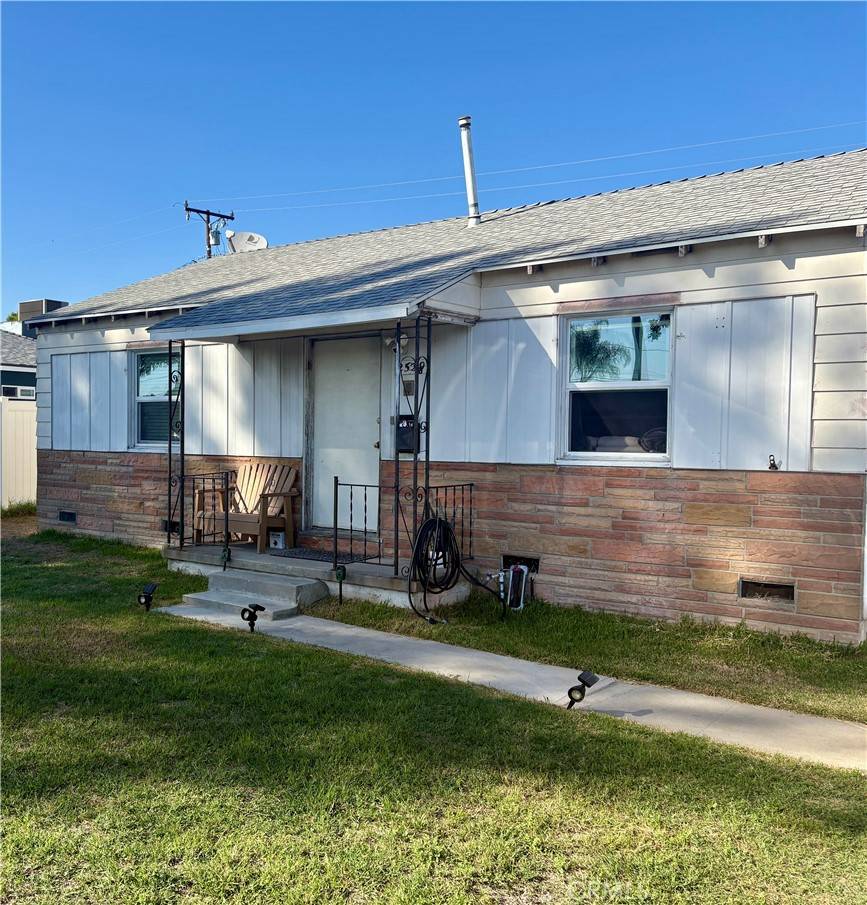 Carson, CA 90810,2539 E 219th PL
