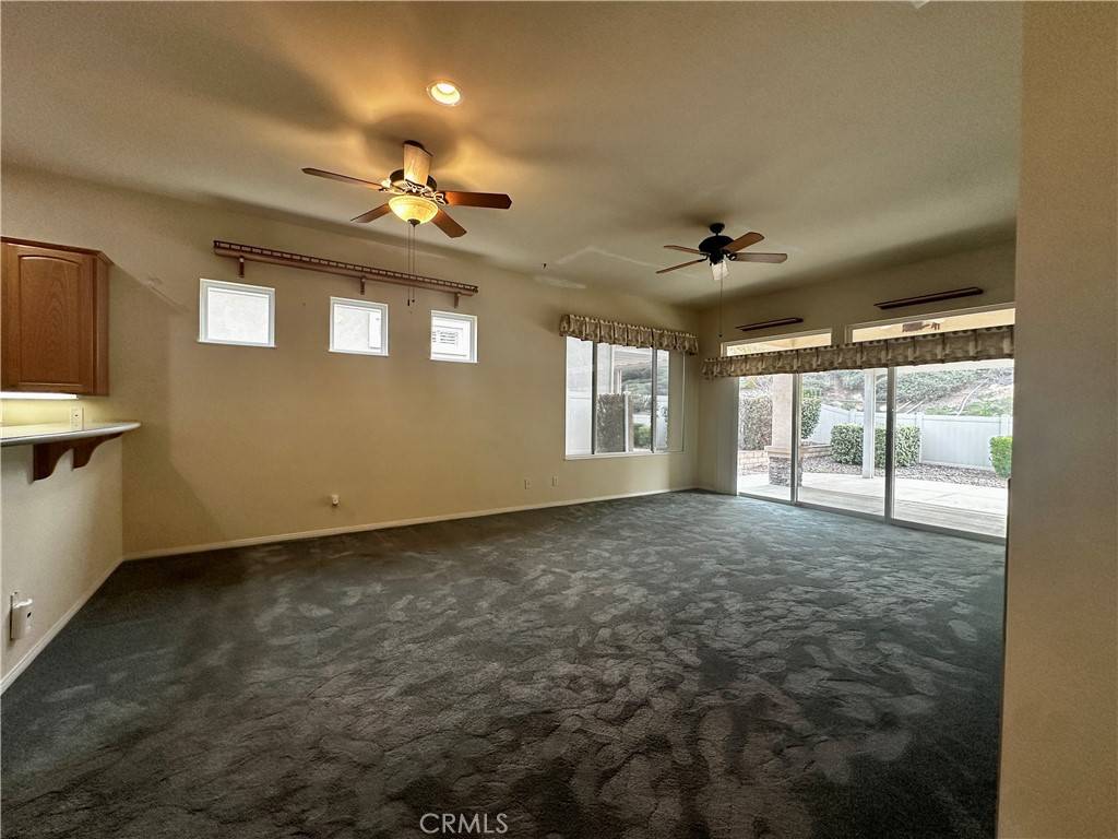 Banning, CA 92220,2416 Wailea Beach