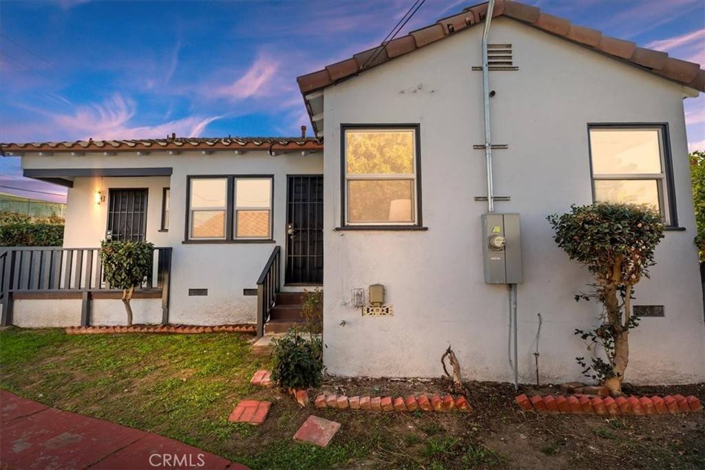 Los Angeles, CA 90047,1905 W 115th