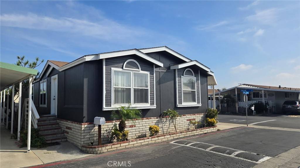 Fountain Valley, CA 92708,138 Sumac