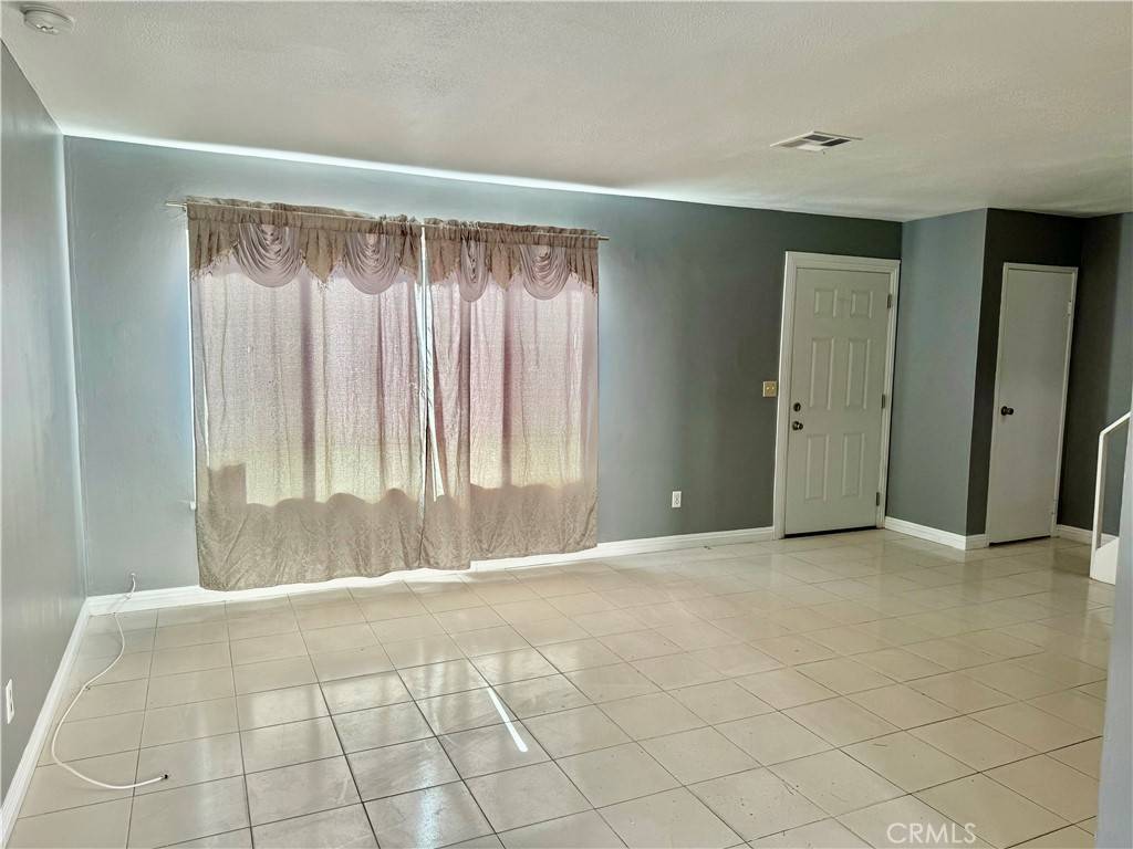 Rialto, CA 92376,470 W Jackson