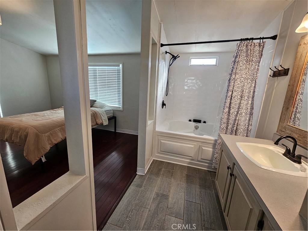 Bloomington, CA 92316,18411 Valley BLVD #19B