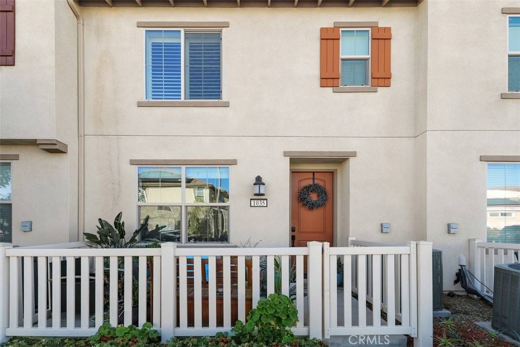 Rialto, CA 92376,1035 W Clover