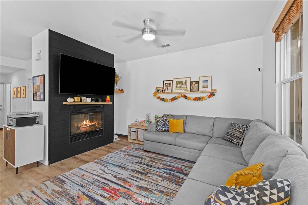 Upland, CA 91786,1486 Florence CT