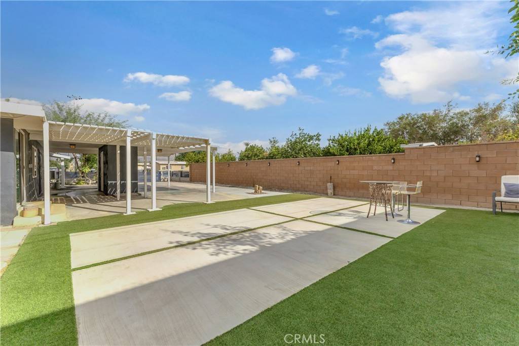 Indio, CA 92201,82143 Primrose