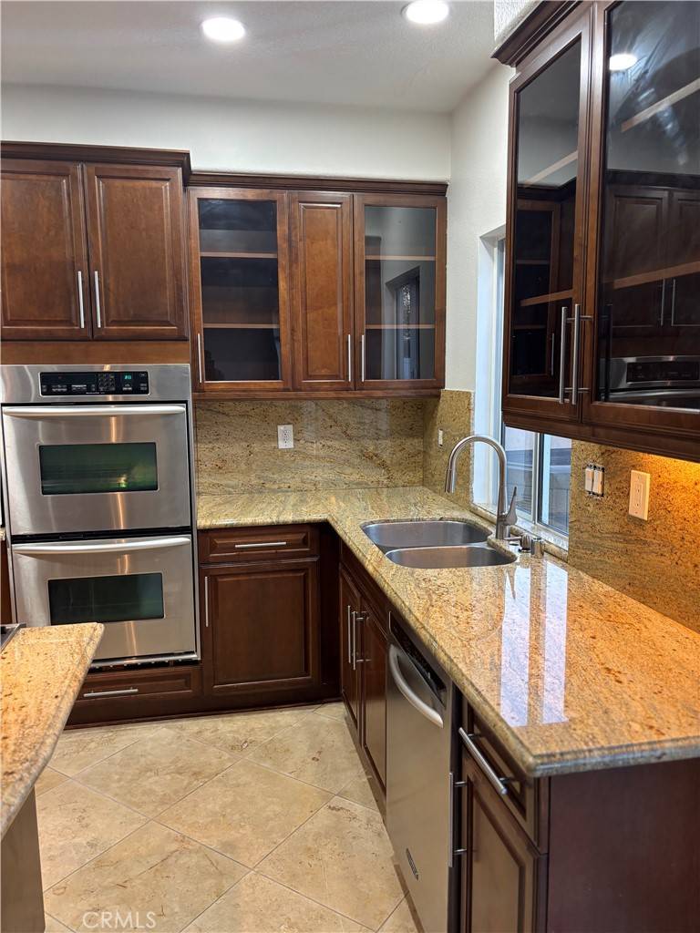 Corona, CA 92881,1477 Floral Park