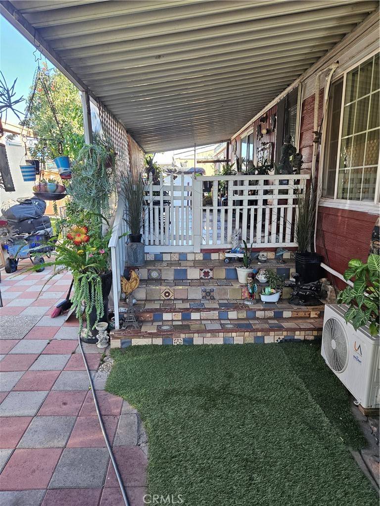 Fontana, CA 92335,17400 Valley #74