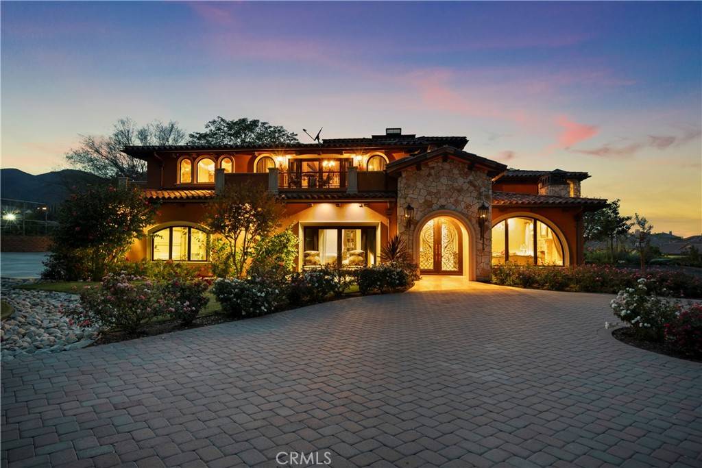 Corona, CA 92881,4050 Lester