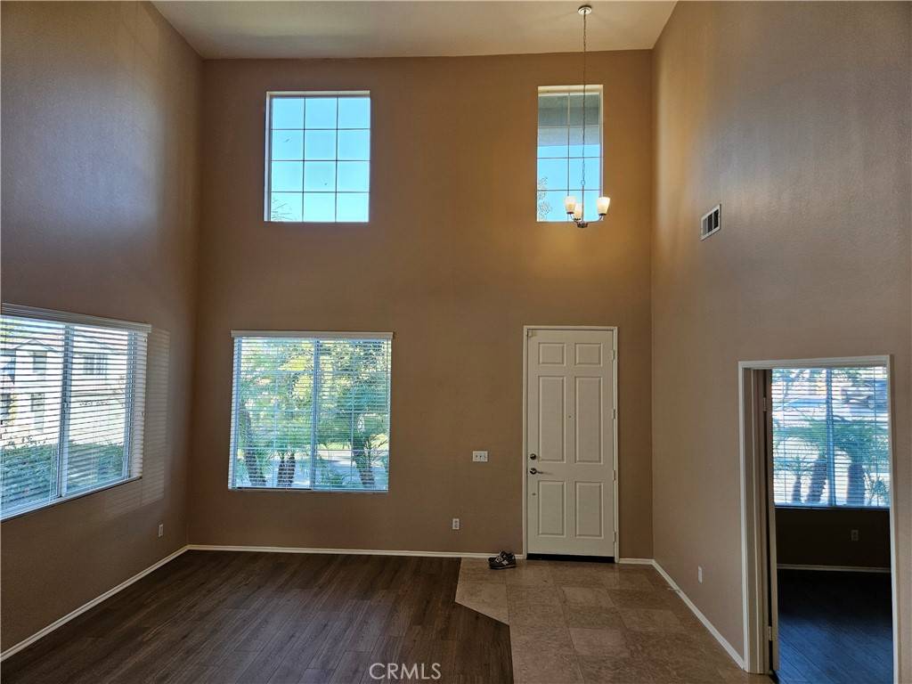 Corona, CA 92883,4120 Forest Highlands CIR