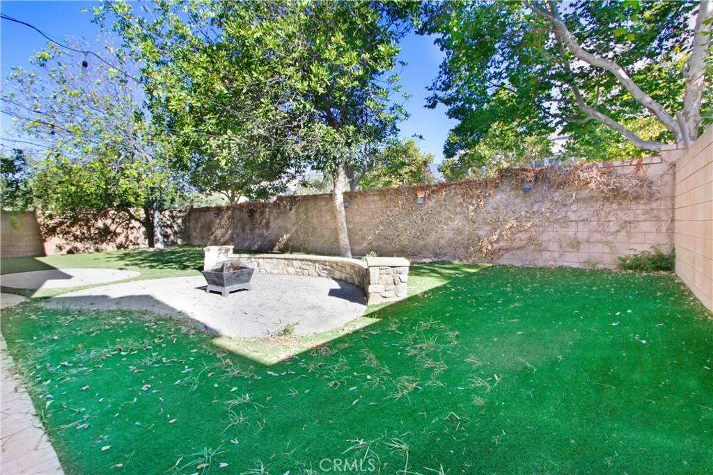 Fontana, CA 92336,15562 Sicily Lane