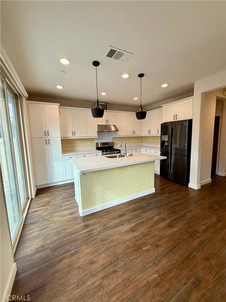 Ontario, CA 91762,4962 S Starry Night