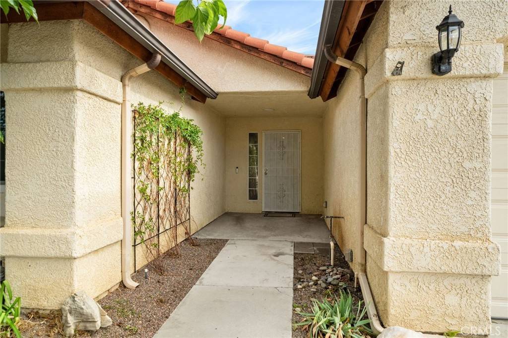 Hemet, CA 92543,1316 Zirconia