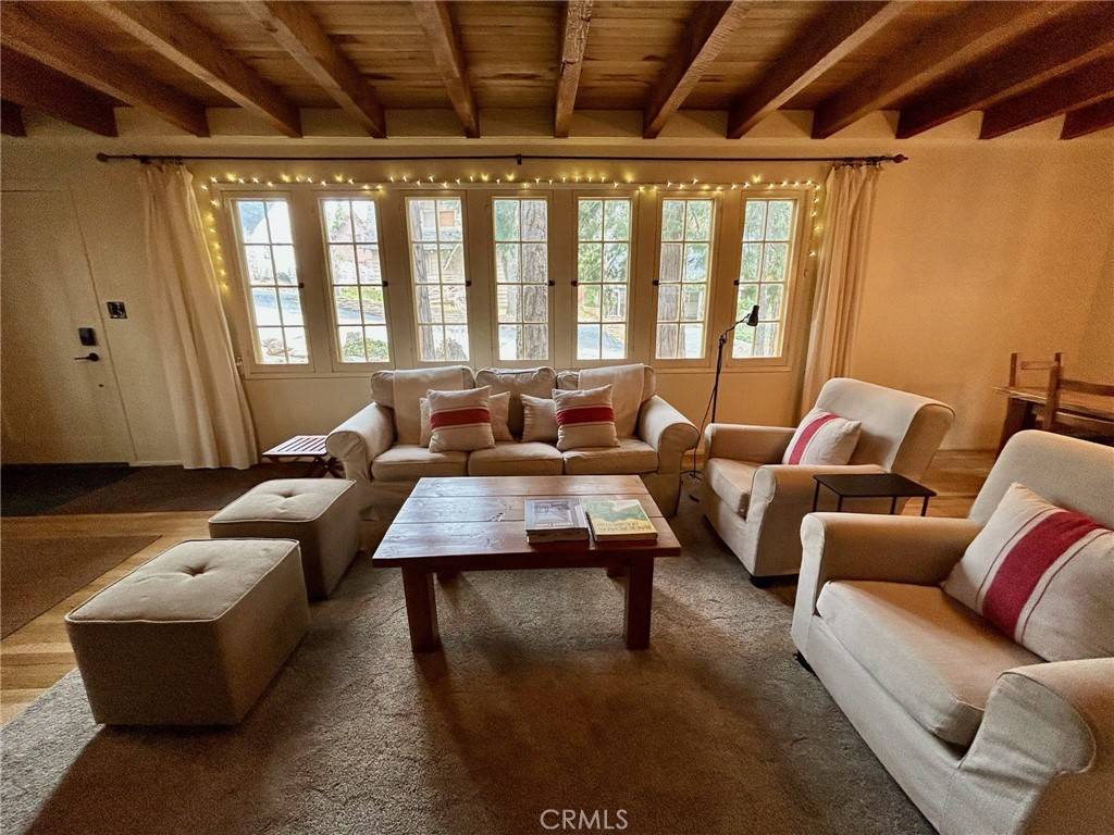 Lake Arrowhead, CA 92352,388 Heliotrope