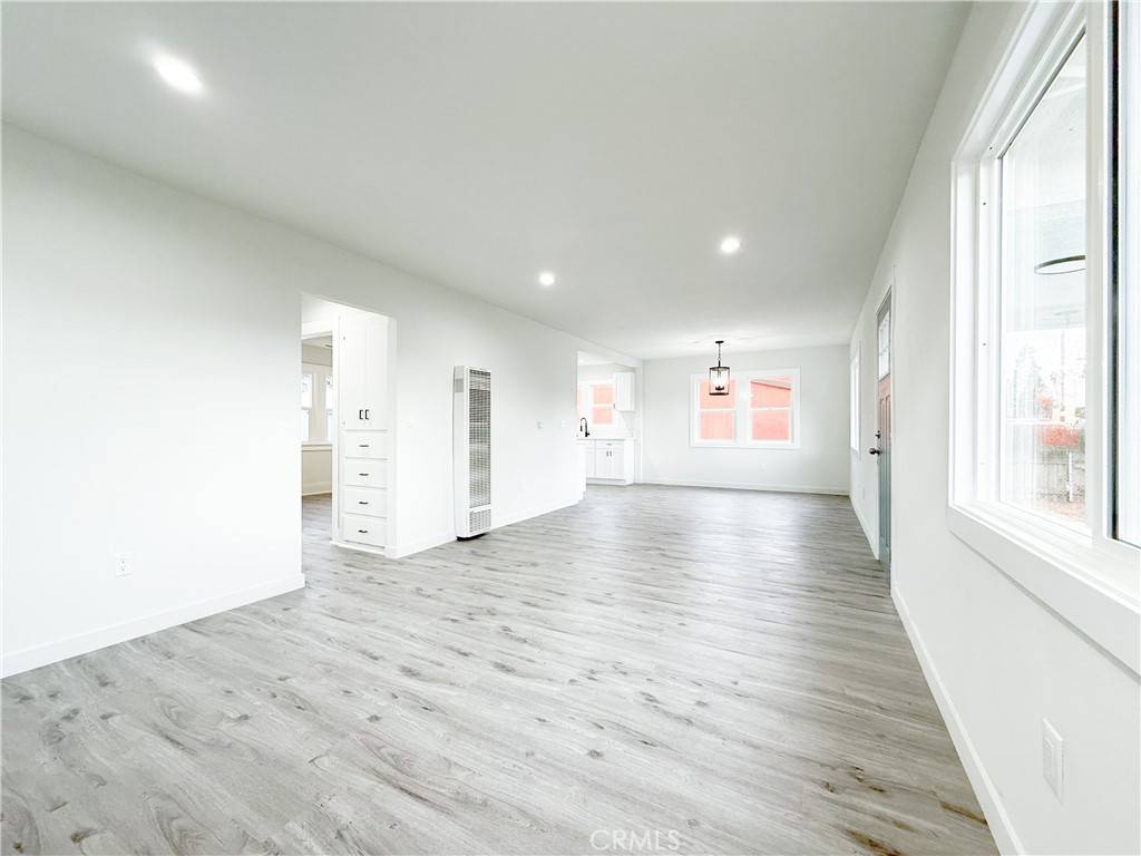 Compton, CA 90222,2222 E 124th