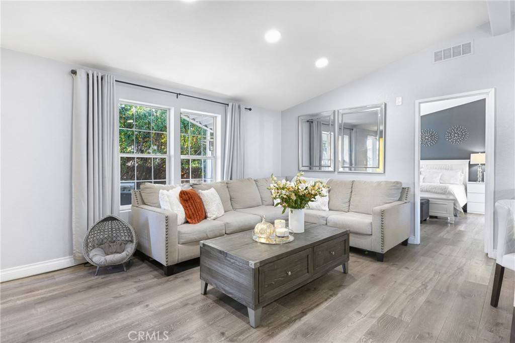 Eastvale, CA 91752,5800 Hamner #64