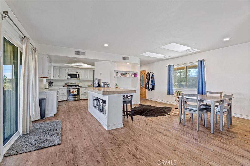 Phelan, CA 92371,2670 Sequoia