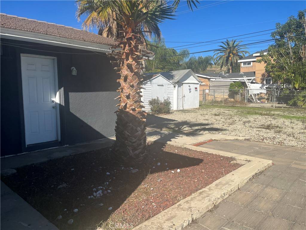 Lake Elsinore, CA 92530,16510 16510 Lakeshore Dr