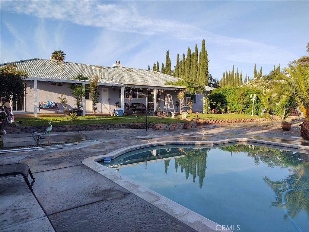 Hesperia, CA 92345,15274 Rodeo St