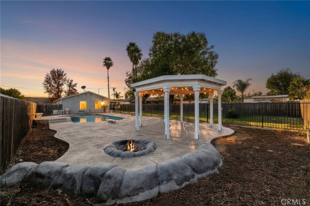 Jurupa Valley, CA 92509,9941 Granite Hill DR