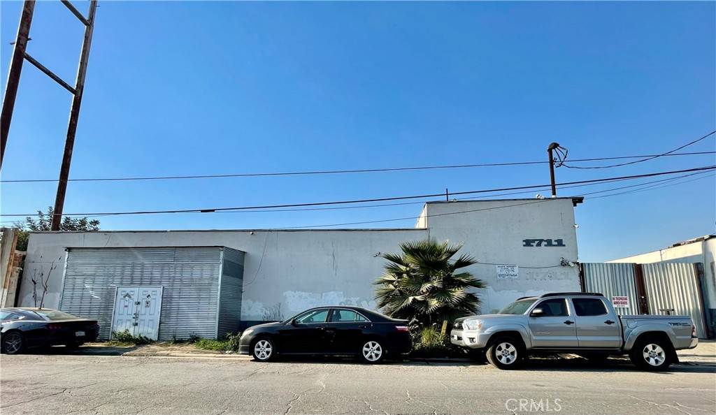 Montebello, CA 90640,1711 S Bluff RD #1