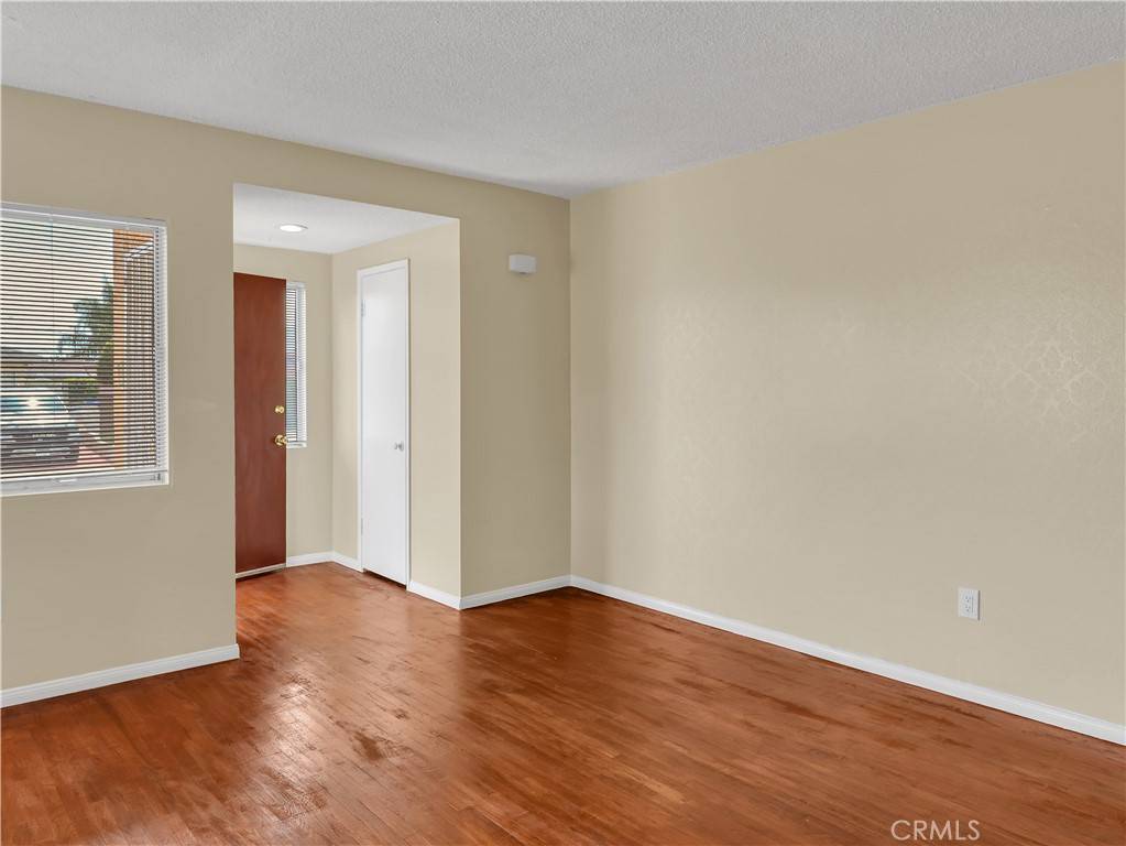 Gardena, CA 90248,413 E Darlan ST