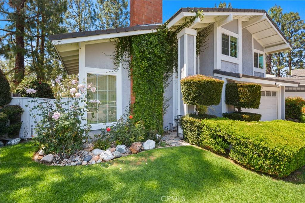 Placentia, CA 92870,1943 Horseshoe CIR