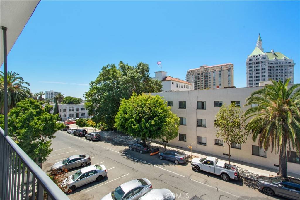 Long Beach, CA 90802,801 E 1st ST #15