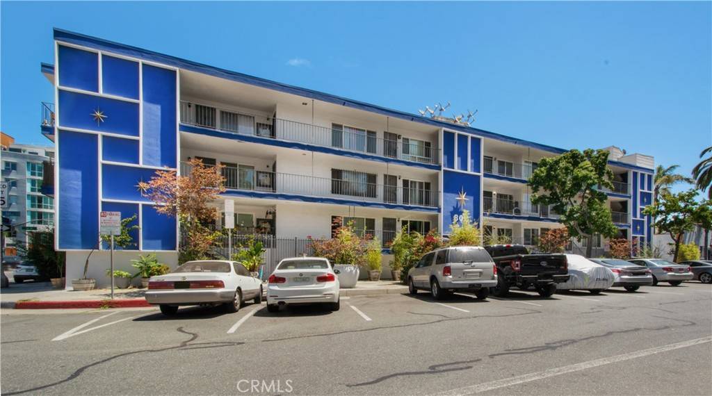 Long Beach, CA 90802,801 E 1st ST #15