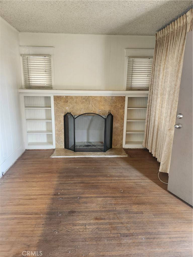 Los Angeles, CA 90003,437 W 81st ST