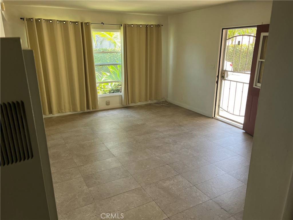 Costa Mesa, CA 92627,680 18th ST #D