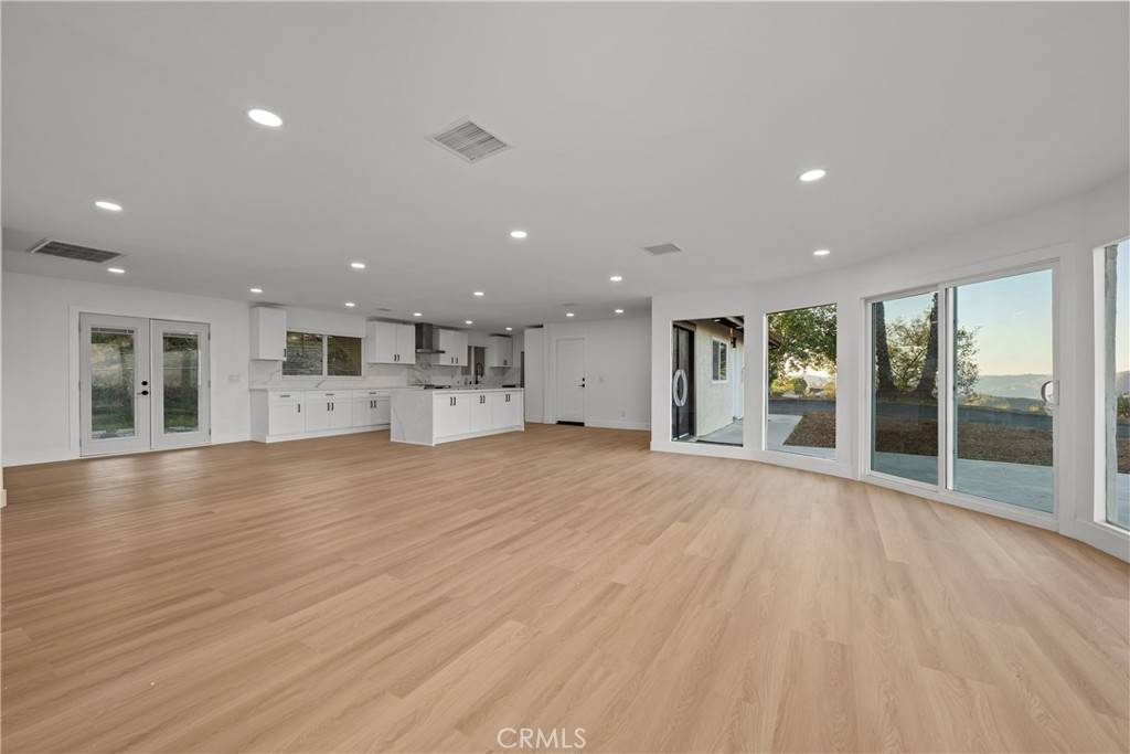 Valley Center, CA 92082,32336 Cole Grade Road