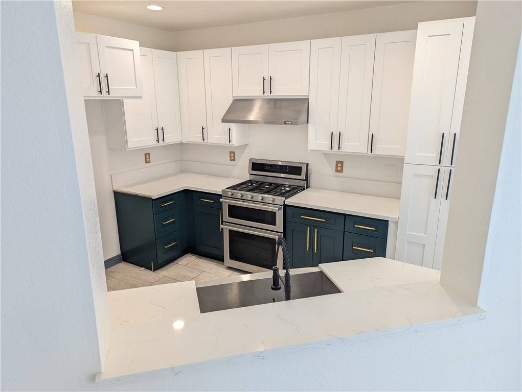 Hawthorne, CA 90250,14078 Lemoli Way