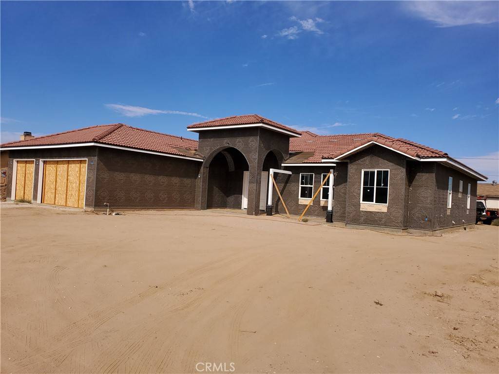 Victorville, CA 92392,14748 La Mesa RD