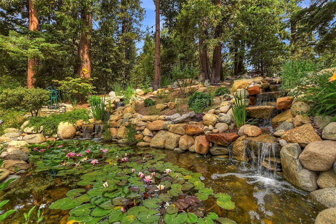 Twin Peaks, CA 92391,268 Cedarbrook DR