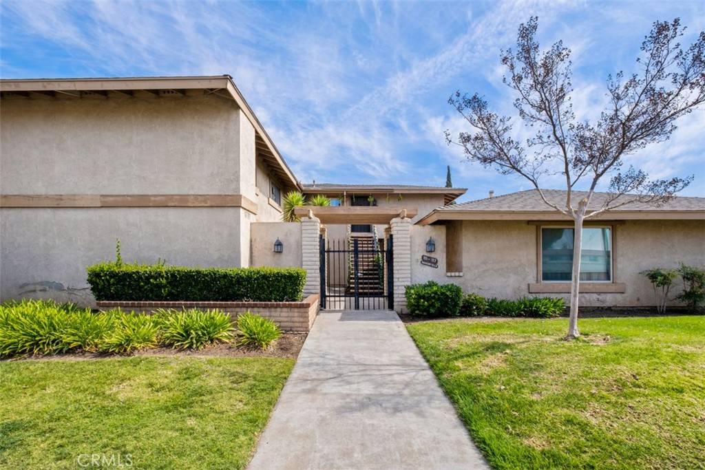 Placentia, CA 92870,113 Doverfield DR #65