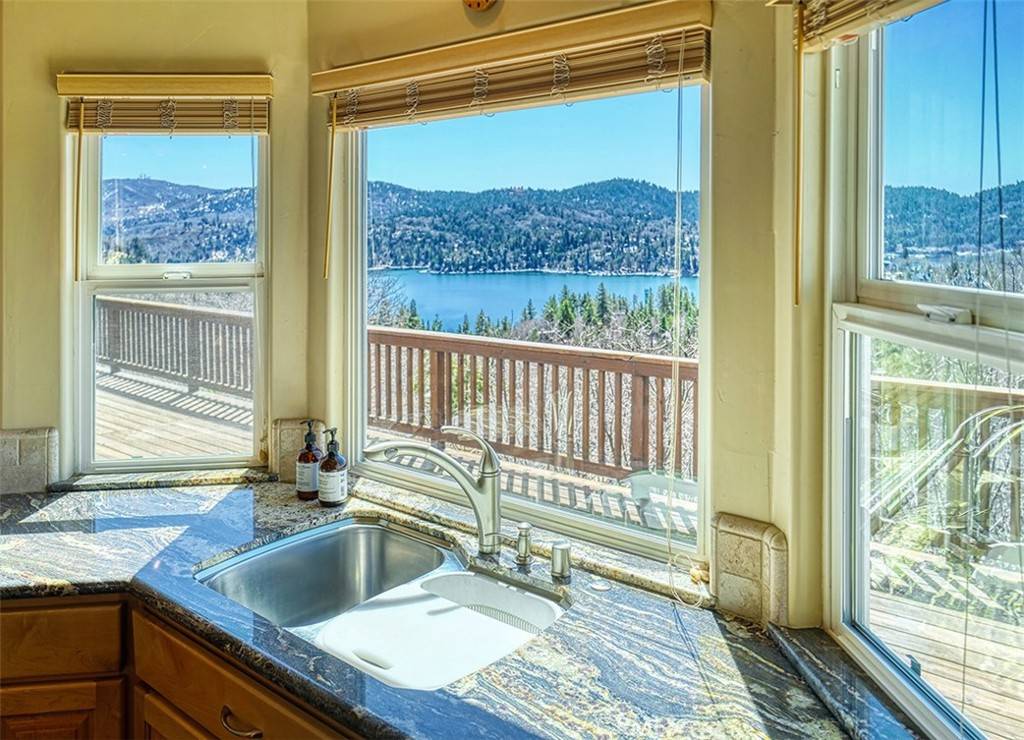 Lake Arrowhead, CA 92352,28719 Bryce DR