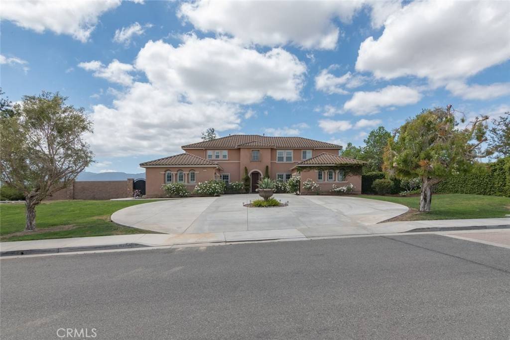 Eastvale, CA 92880,8754 Kendra LN