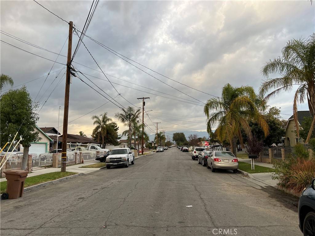 Colton, CA 92324,1210 Highland AVE