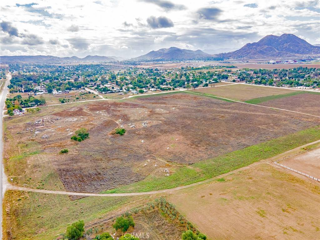 Romoland, CA 92585,23489 Mapes RD