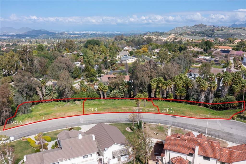 Riverside, CA 92506,1383 Ocotillo DR