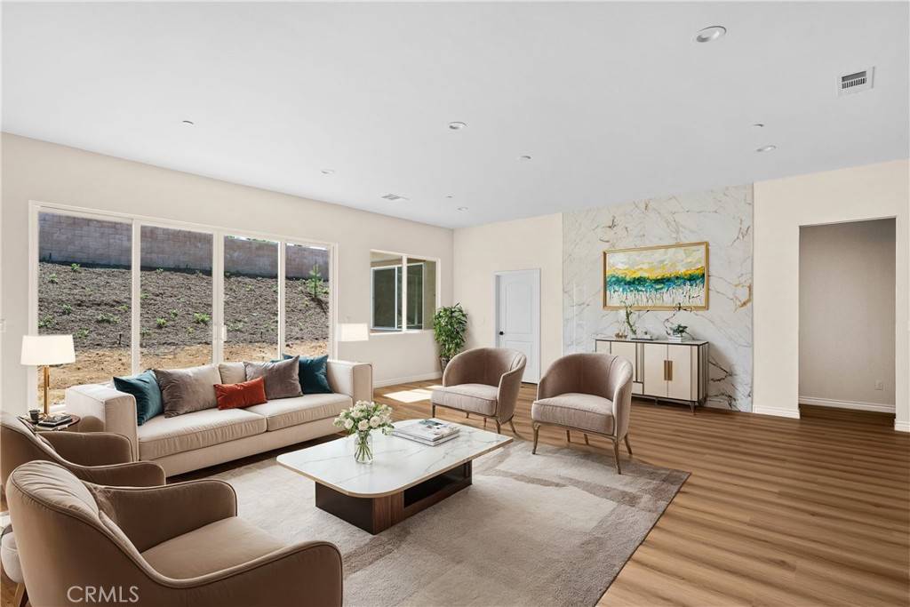 Yucaipa, CA 92399,11241 Oakdel CT
