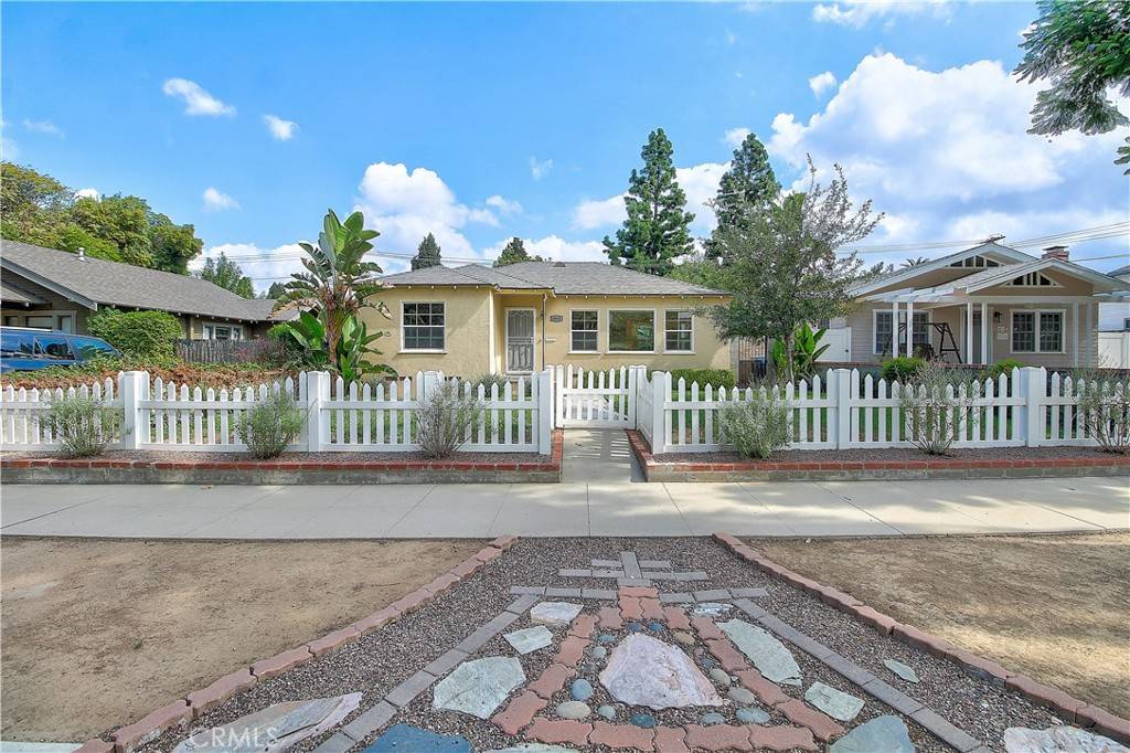 Riverside, CA 92506,3869 Bandini AVE